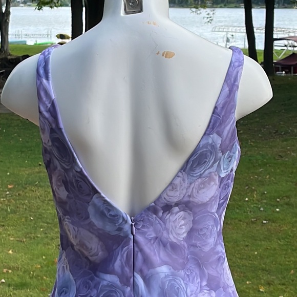 Zum Zum by Niki Livas floral gown 8 - Picture 9 of 16